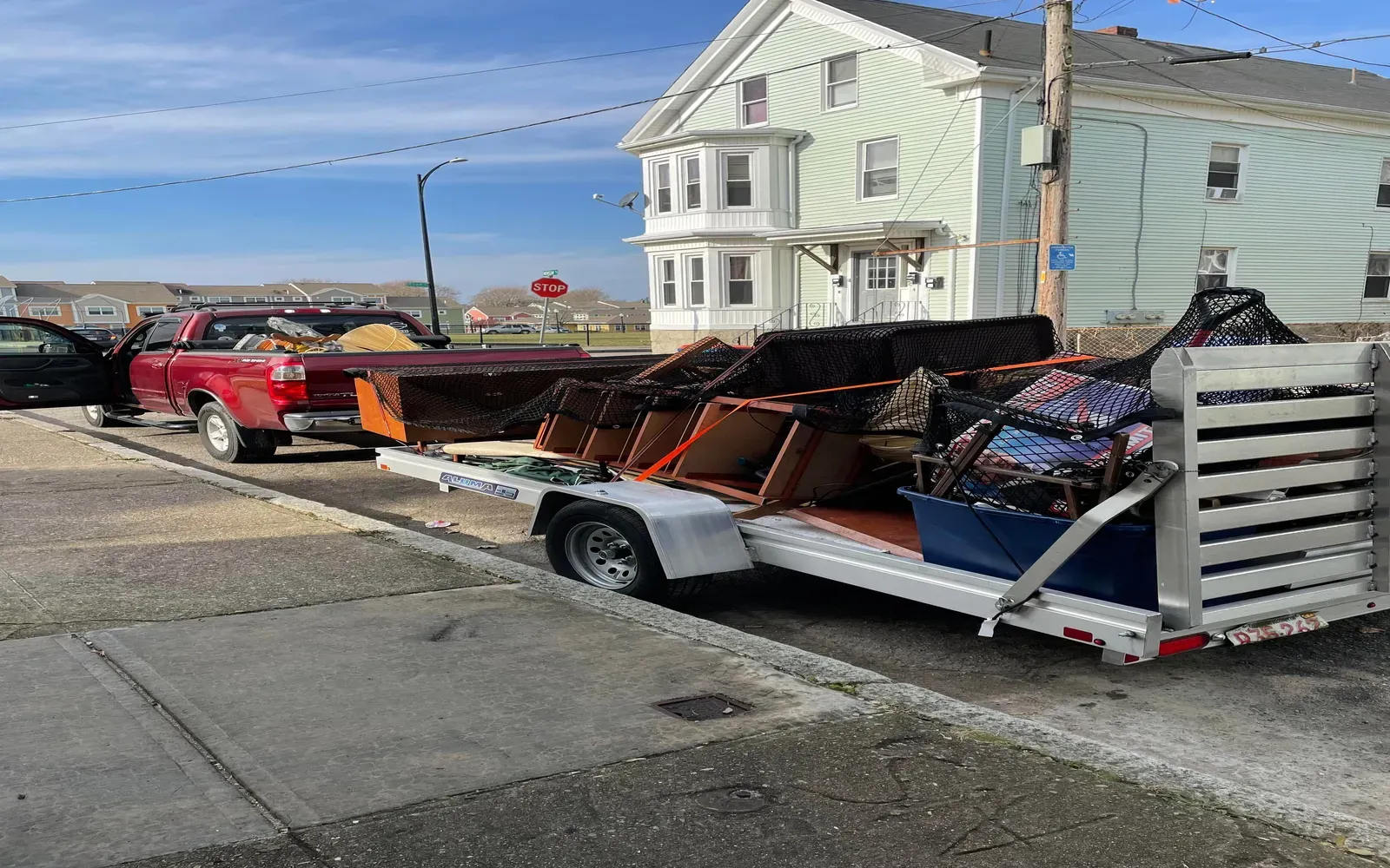 Your Ultimate Guide to Choosing the Right Junk Removal Service in Your Area