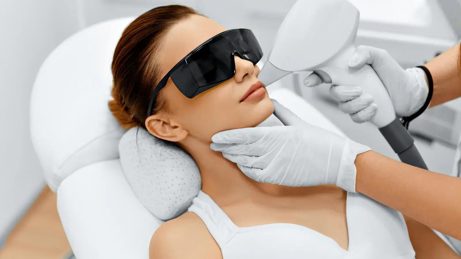 Is Laser Hair Removal Worth It? Pros and Cons 💡