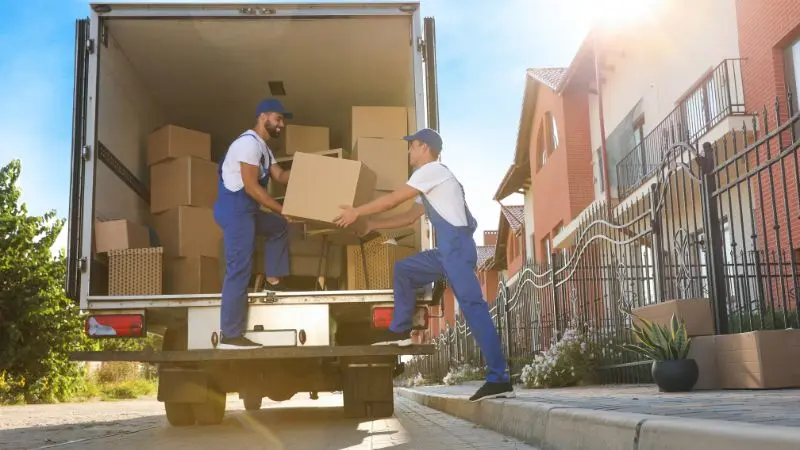 Planning a Cross-Country Move? Here’s How to Choose the Right Movers